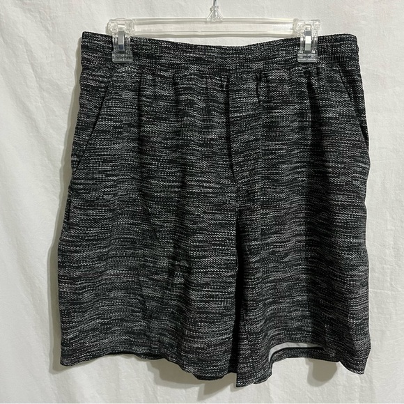 Lululemon Pace Breaker Shorts - Black and White - Mens XL - Picture 1 of 6